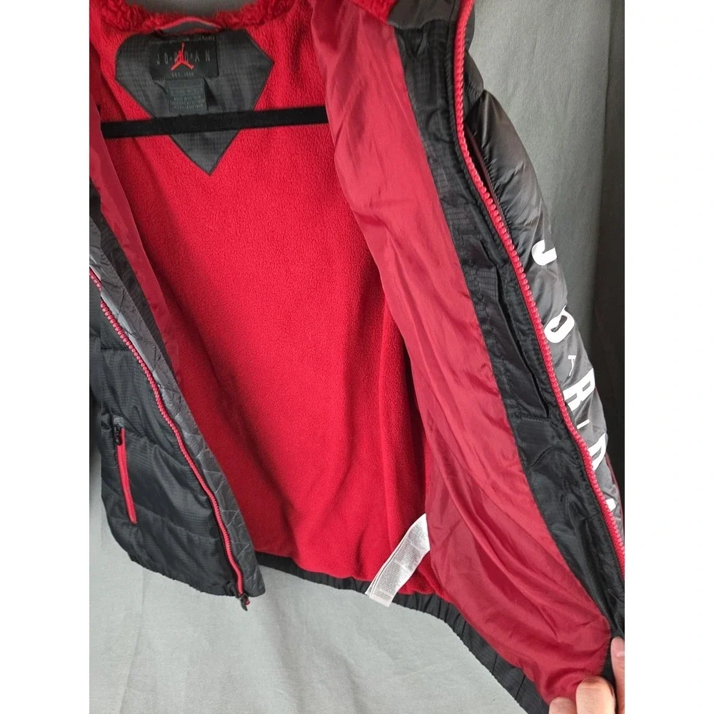 Air Jordan‎ Boy's Winter Coat Size L  12-13